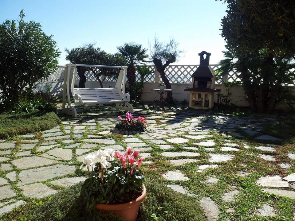 Il Giardino Sul Mare B&B Riva Ligure Bagian luar foto